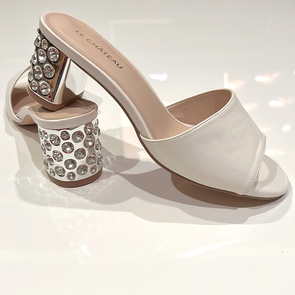 Le Chateau Gorgeous beaded heeled open toe mules, ivory and silver, new
